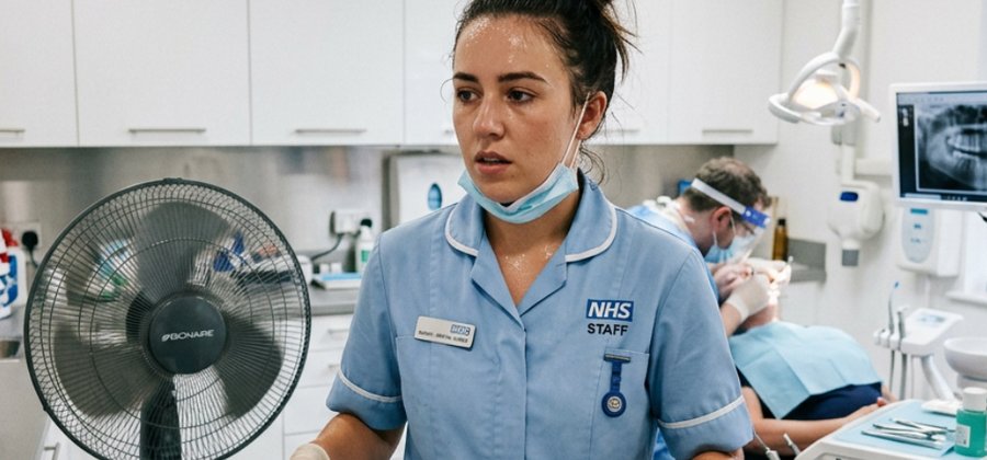 Dental nurse staying safe in a heatwave